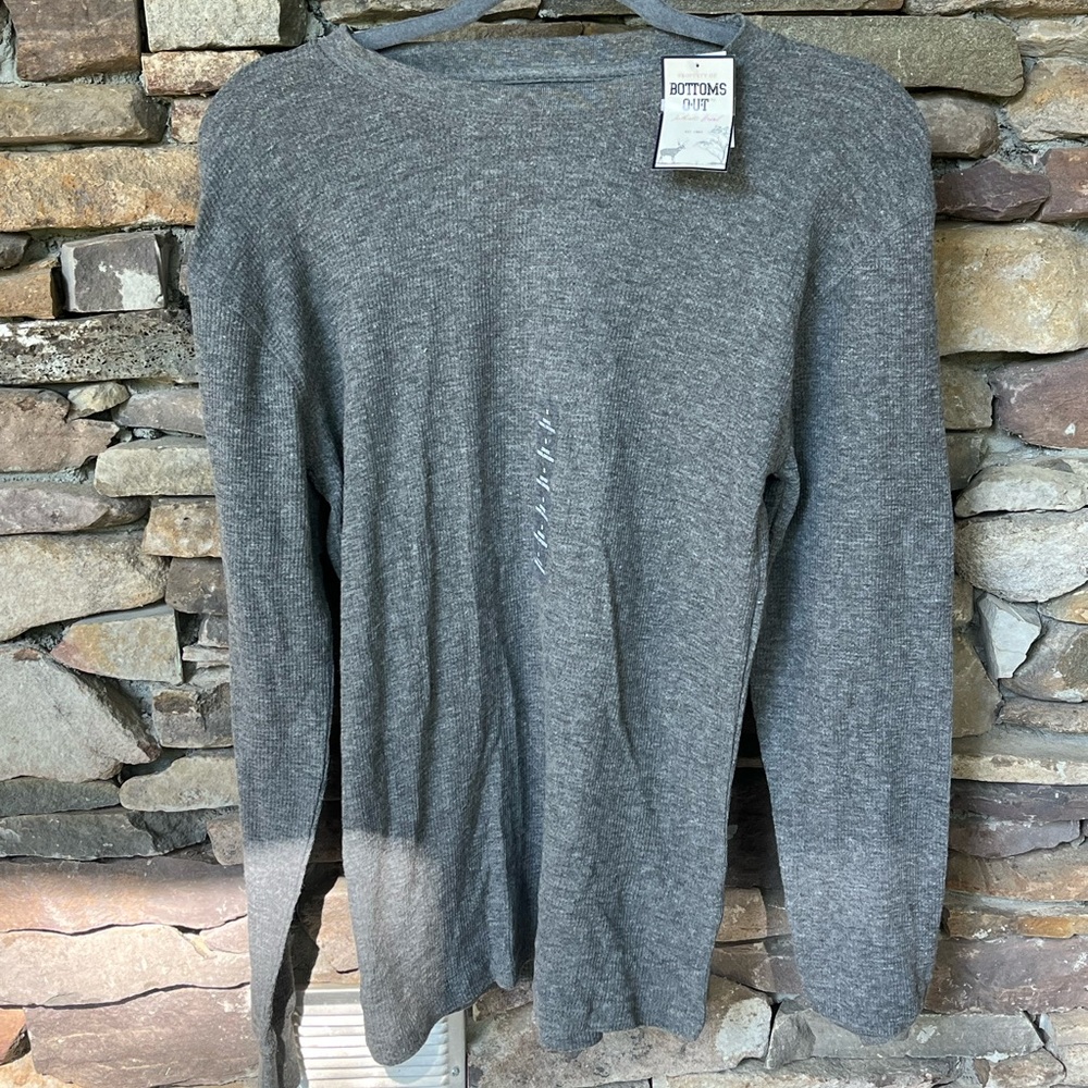 Gray Crewneck Sweater with Soft Knit and Ribbed Details